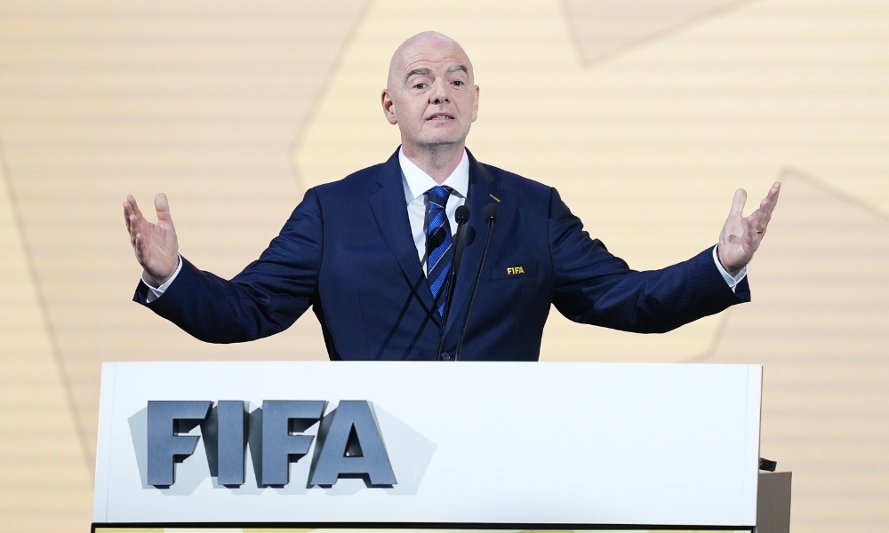 引人注目的 引人注目的